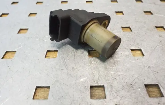 Jeep Grand Cherokee (WK) Camshaft position sensor A0031539728