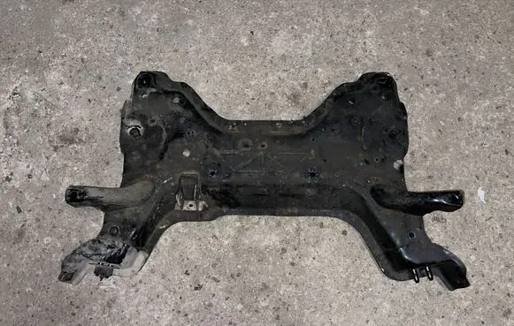 Citroen DS5 Front subframe 742g14512