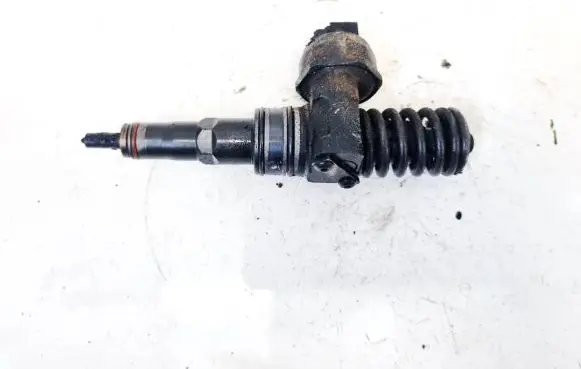 Audi A3 S3 8P Fuel injector 038130073AG 0414720215