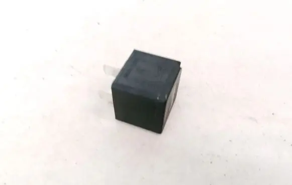 Ford Mondeo Mk III Other relay 2S7T14B192AA V23136B1X66