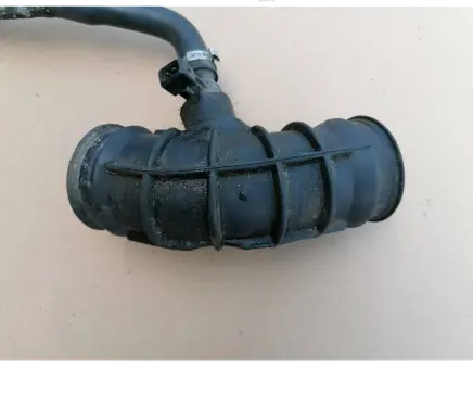 Volvo XC70 Turbo air intake inlet pipe/hose 30636854