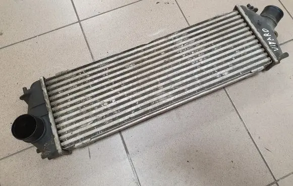 Opel Vivaro Intercooler radiator 988650B 8200411160C