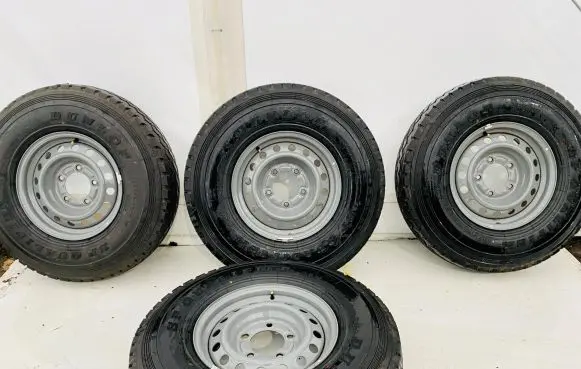 Toyota Land Cruiser (LJ79) R16 steel rim 6JX16 22595R16C 2259516