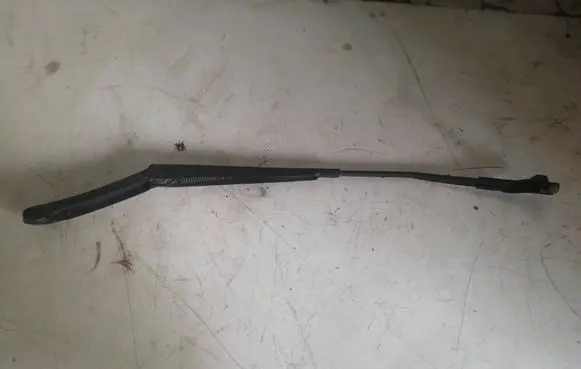 BMW X3 F25 Front wiper blade arm LHD7213272