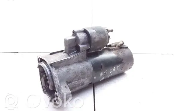Volkswagen PASSAT B5 Starter motor 0001124020