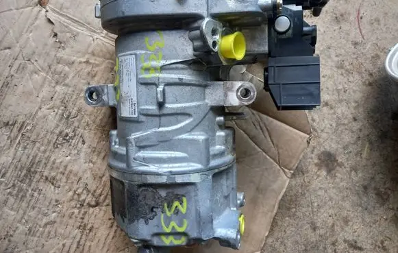 Mercedes-Benz GLE W167 Air conditioning (A/C) compressor (pump) A0008308204 23A0176247 G47846102