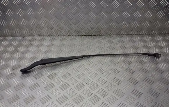 Mazda 3 I Front wiper blade arm BP4LF