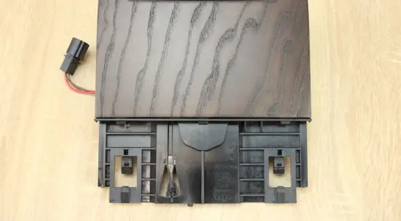 Ashtray (front)