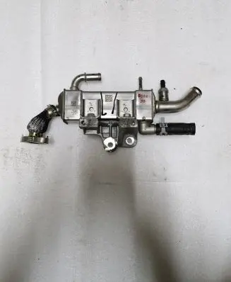 Dodge Durango EGR valve cooler 05281255AK 163200861