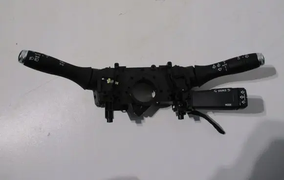 BMW 2 Active Tourer U06 Central console control unit 255675601R