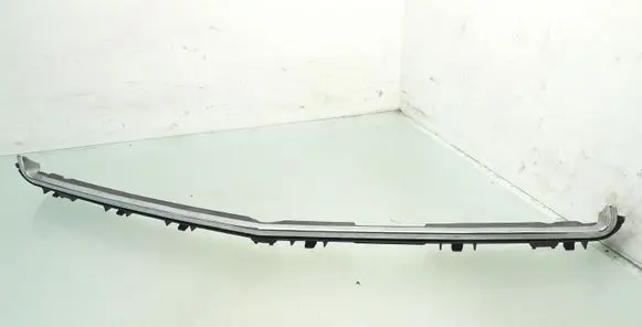 Mercedes-Benz E A207 Front bumper upper radiator grill A2078880560