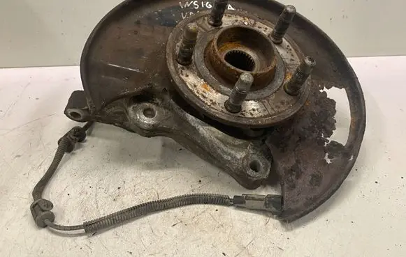 Opel Insignia A Front wheel hub