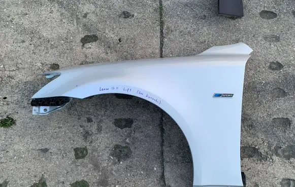 Lexus IS 220D-250-350 Fender