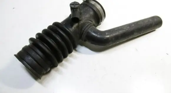 Subaru Legacy Air intake hose/pipe
