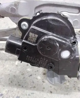 Subaru Forester SK Front wiper linkage and motor 86511SJ010 1593008770 86513SJ010