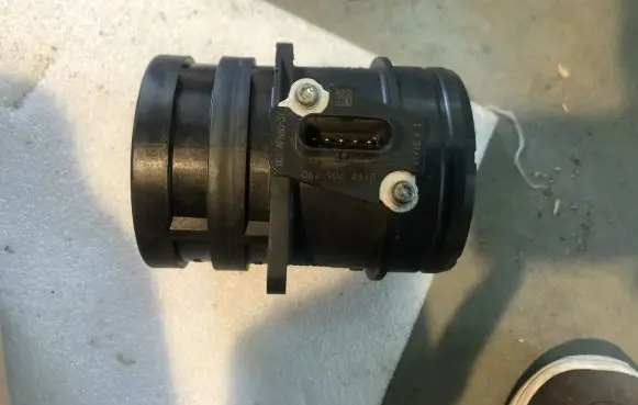 Audi A4 S4 B8 8K Mass air flow meter 06J906461D 06J906461