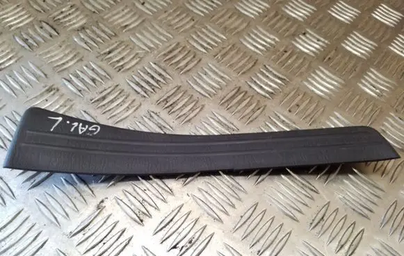 Toyota RAV 4 (XA20) Rear sill trim cover 6791642010