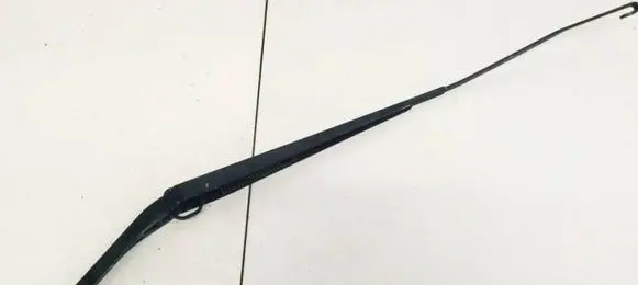 Nissan Note (E12) Front wiper blade arm
