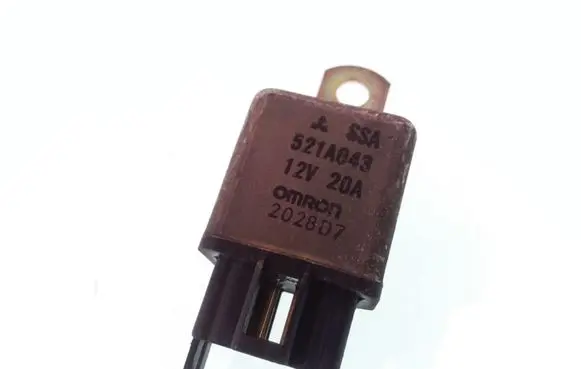 Mitsubishi Carisma Other relay 521A043