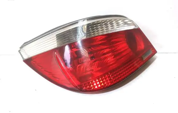 BMW 5 E60 E61 Rear/tail lights 6910767