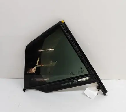 BMW X2 U10 Rear side window 5A30366