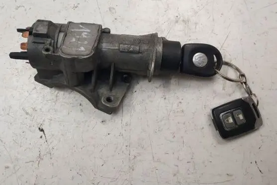Volkswagen Golf IV Ignition lock VALEO4B0905851C