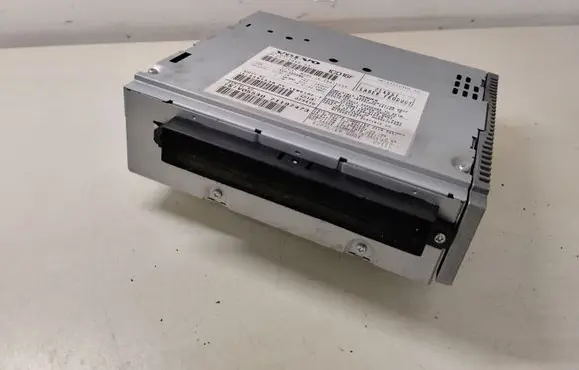 Volvo C30 Radio/CD/DVD/GPS head unit 30732850AA 30732850