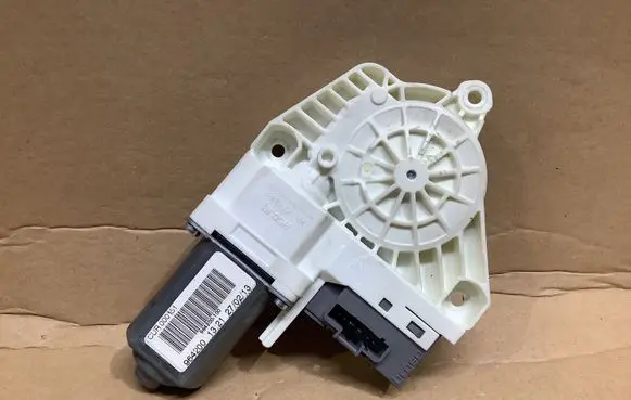 Land Rover Range Rover Sport L320 Front door window regulator motor CUR000151 964200