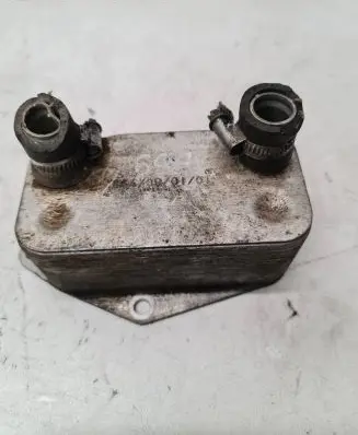 BMW 5 E39 Engine oil radiator 2247203 5982070141 47003
