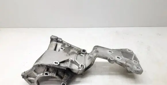 Volvo S60 Generator/alternator bracket 31316673
