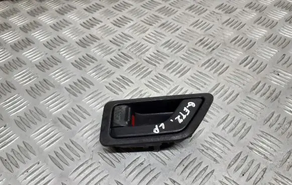 Hyundai Getz Front door interior handle 82611-TB010