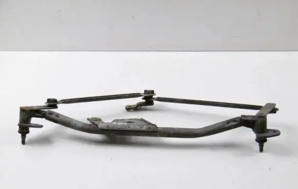 Citroen Saxo Front wiper linkage 