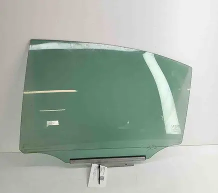 Lexus IS 220D-250-350 Rear door window glass 6811453140