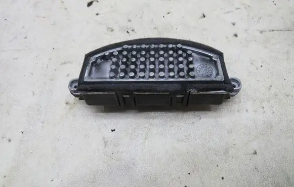 BMW i3 Heater blower motor/fan resistor 9301594