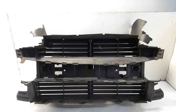 Ford Kuga II Intercooler air guide/duct channel DV448472BA DV448473B