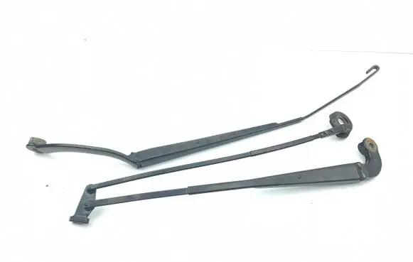 Maserati Quattroporte Windshield/front glass wiper blade 