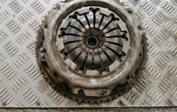 Renault Clio IV Flywheel 123117787R