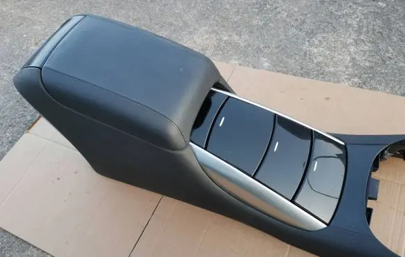 Mercedes-Benz R W251 Center console 