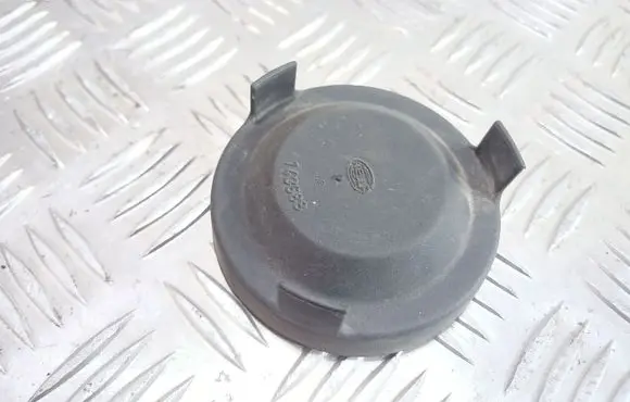 Opel Omega B1 Headlight/headlamp dust cover 143688