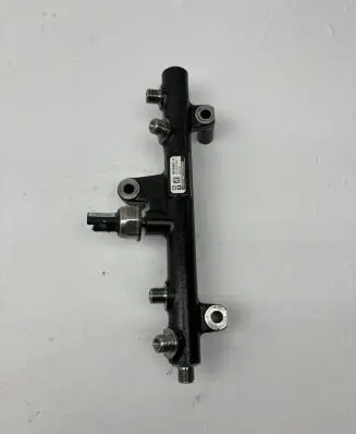 Peugeot 5008 Fuel main line pipe 9663305480 9681909680