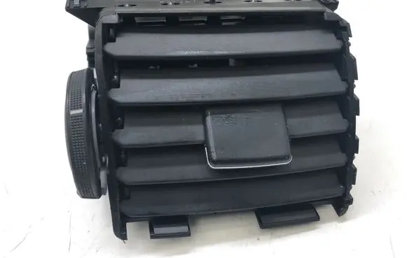 Toyota Auris 150 Dash center air vent grill 1556442050