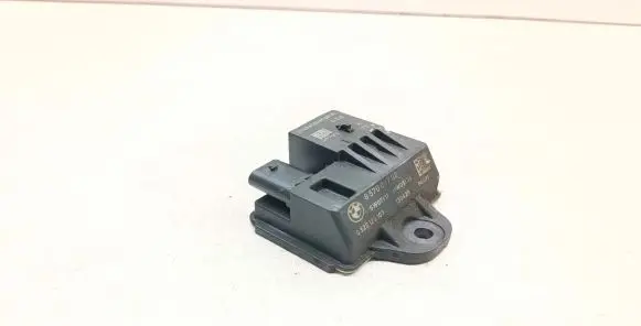 BMW X1 E84 Glow plug pre-heat relay 8570087 0522120103