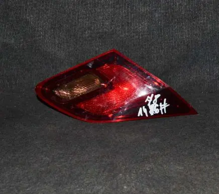 Opel Astra J Tailgate rear/tail lights 1090098