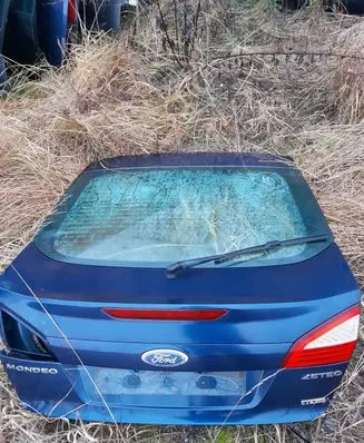 Ford Mondeo MK IV Tailgate/trunk/boot lid