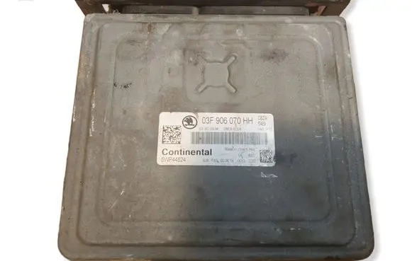 Skoda Fabia Mk2 (5J) Engine control unit/module ECU 03F906070HH 03F907309AK 5WP44824