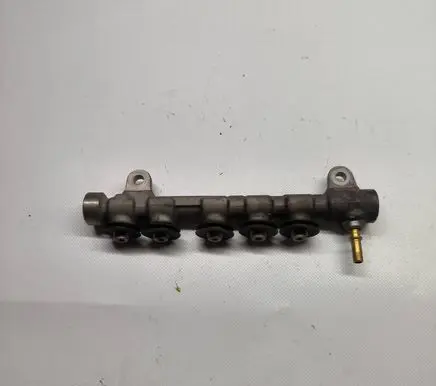 Infiniti FX Fuel main line pipe H8200880548 000352L3 0445216033