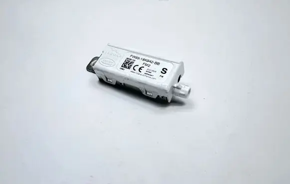 Jaguar E-Pace Aerial antenna amplifier FW9318K942BB 20200826 28385139