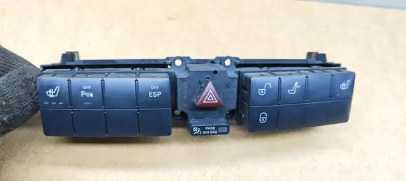 Mercedes-Benz CLK A209 C209 Multifunctional control switch/knob 2038701010