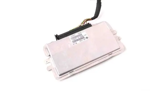 BMW 7 F01 F02 F03 F04 Air suspension control unit module (rear) 6866455