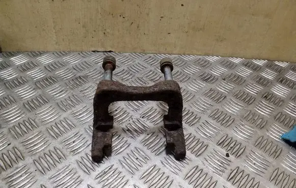 Skoda Octavia Mk2 (1Z) Brake caliper pad carrier rear 
